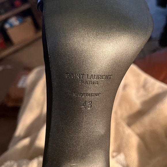 YSL Heels - Picture 3 of 9